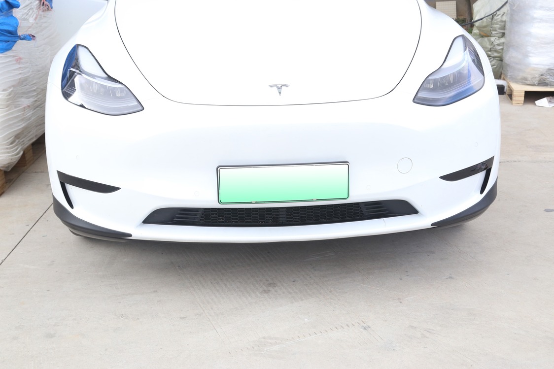 Tesla Model Y Ön Tampon Köşe Koruyucu Bakaliti, 2 Adet Set Olarak SİYAH