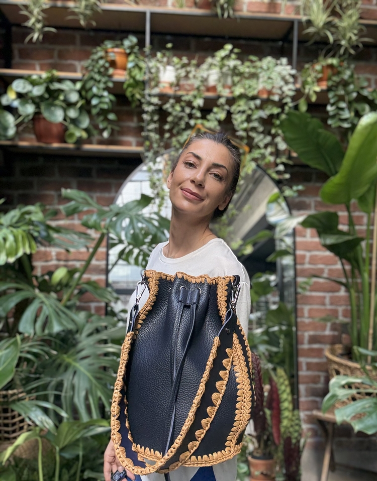 ALAÇATI KOVA MODELİ ÖRÜLMÜŞ
