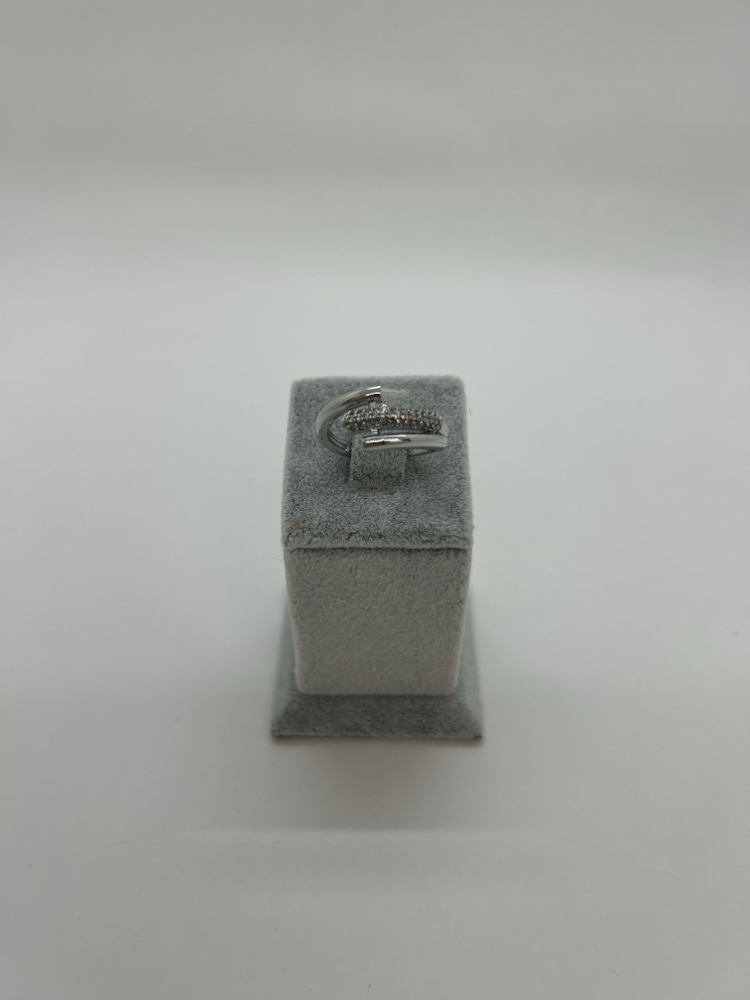 Vip şerit taşlı silver ayarlamalı yüzük 