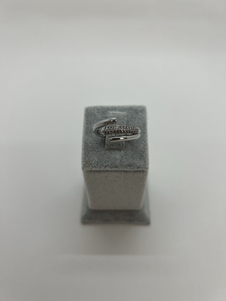Vip şerit taşlı silver ayarlamalı yüzük 