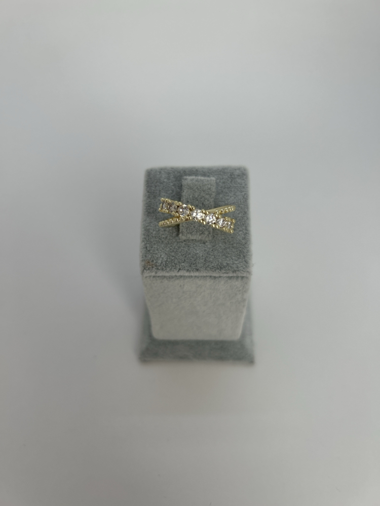 Vip parıltılı taşlı X ayarlamalı gold yüzük 