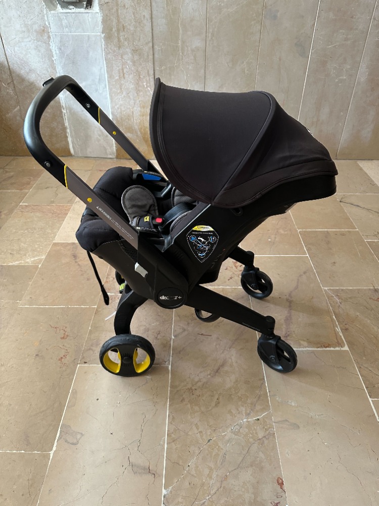 Doona+ Siyah Bebek Arabası ve Ana Kucağı