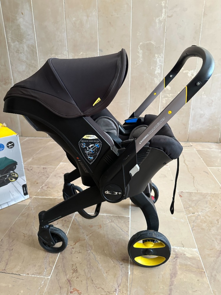 Doona+ Siyah Bebek Arabası ve Ana Kucağı