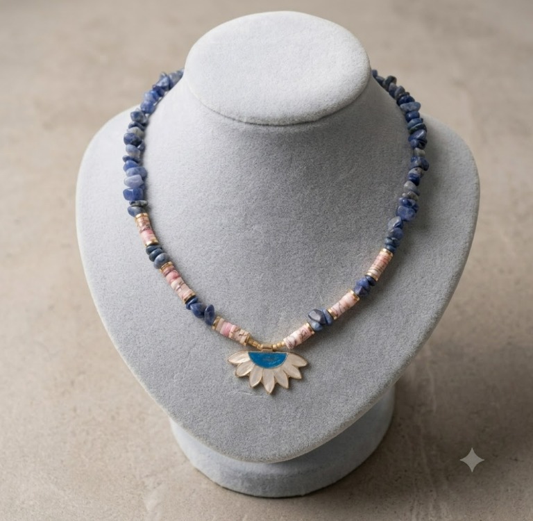 Mistik Bahçe : Lapis Lazuli & Sedef Taşlı Lotus Tasarım Kolye