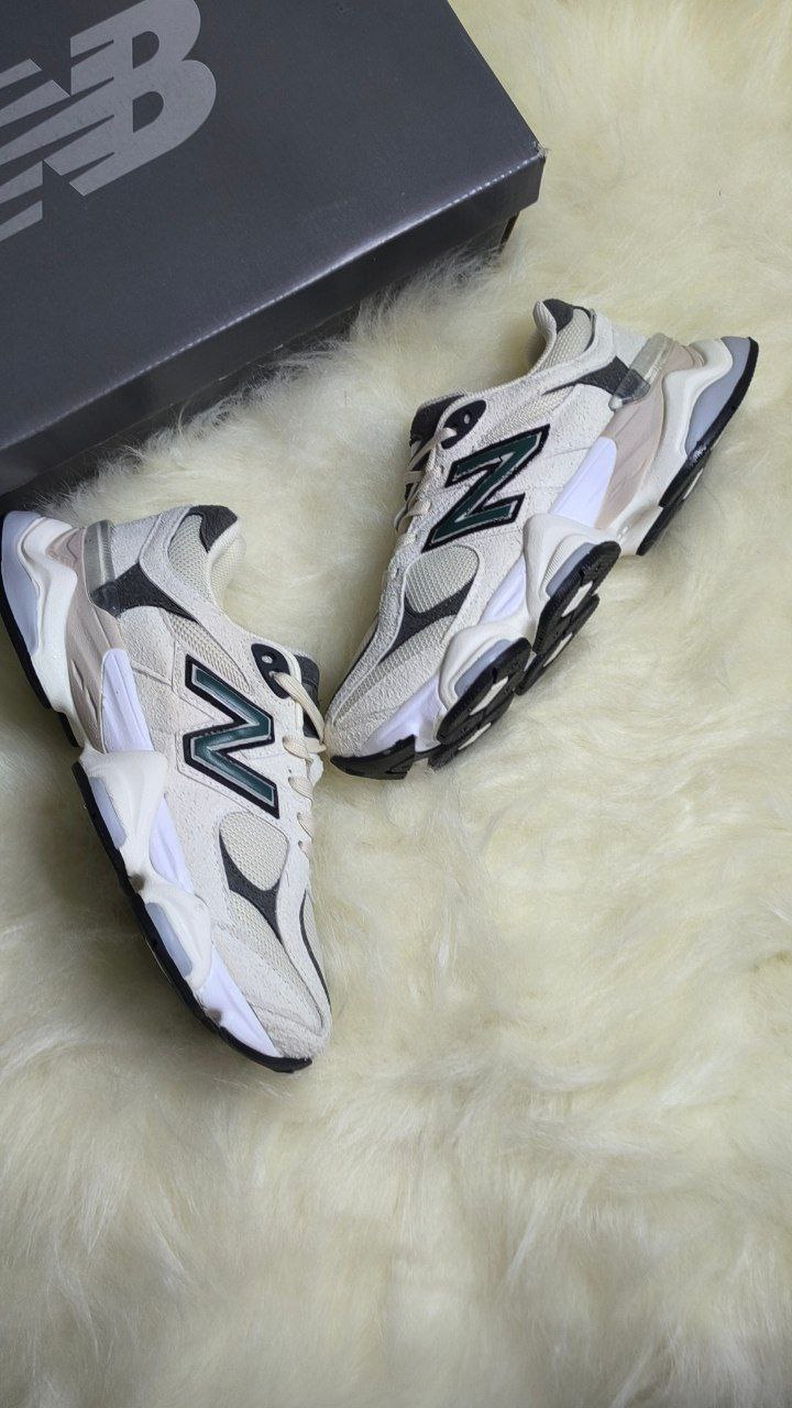 NEW BALANCE 9060 CREAM-GREY-GREEN