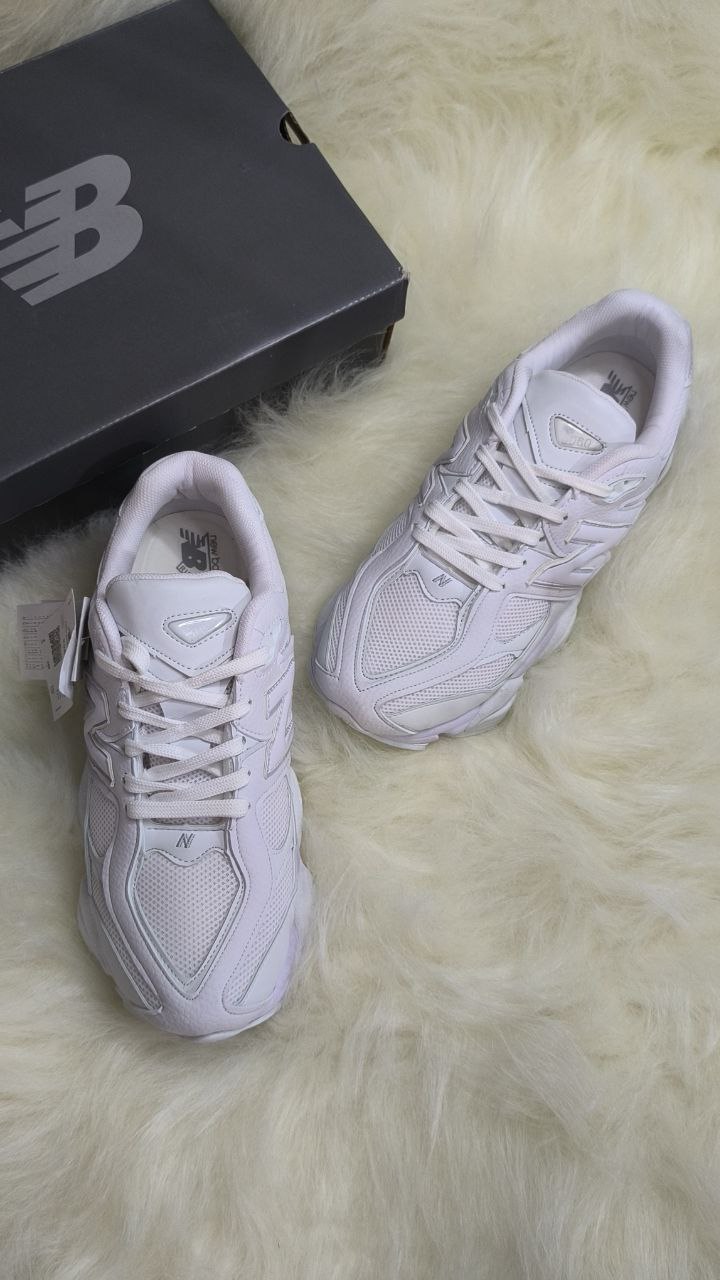 NEW BALANCE 9060 WHİTE