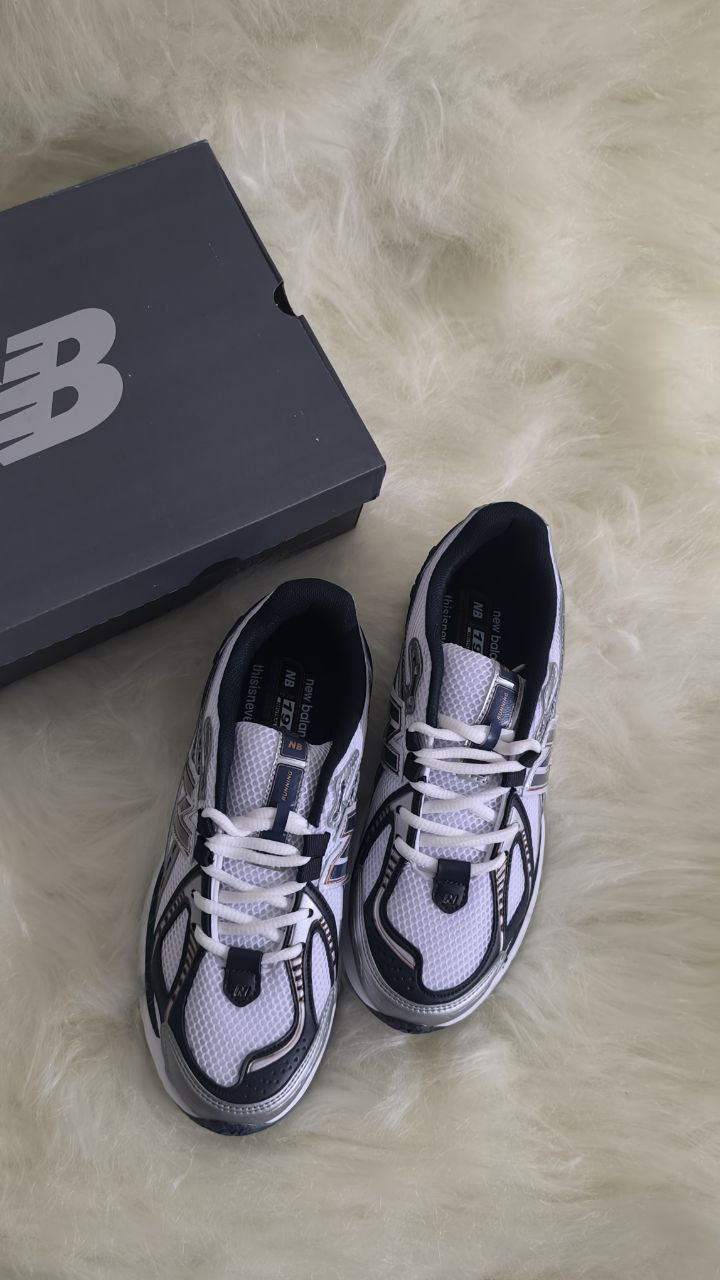 NEW BALANCE 1906 NAVY BLUE