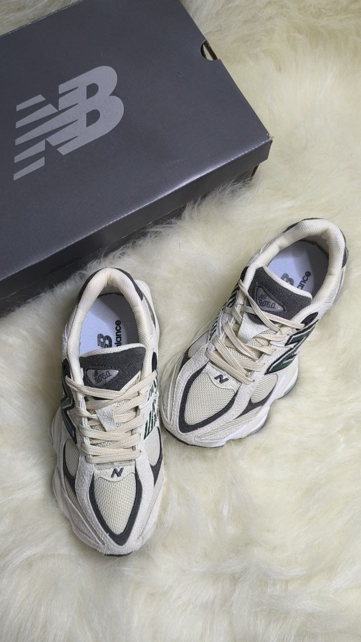 NEW BALANCE 9060 CREAM-GREY-GREEN