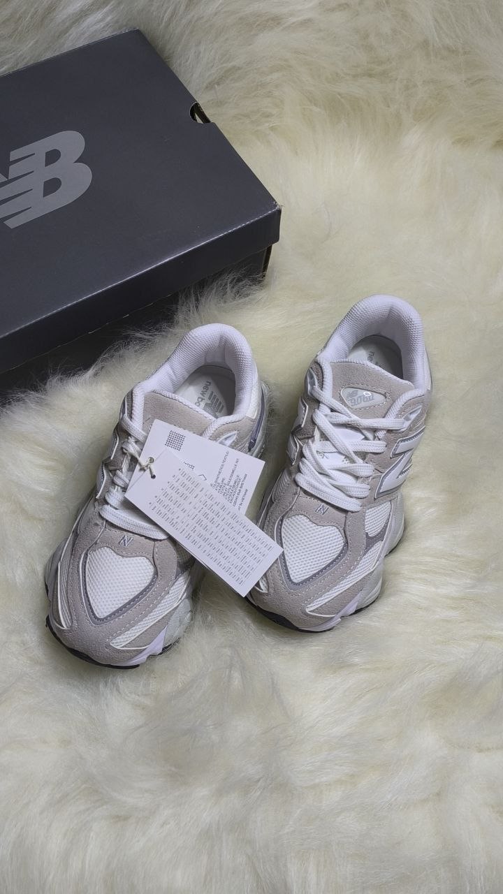 NEW BALANCE 9060 WHİTE-CREAM-NUBUCK