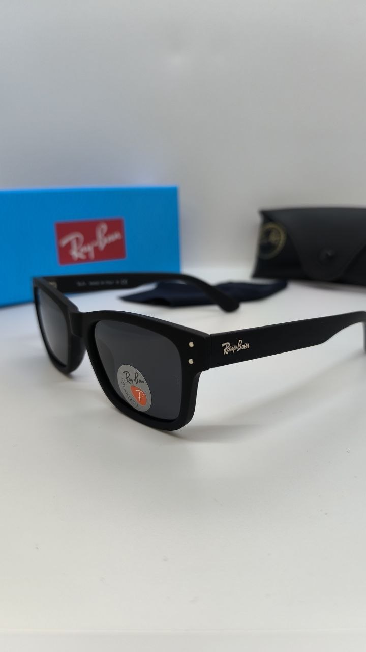 RAY-BAN