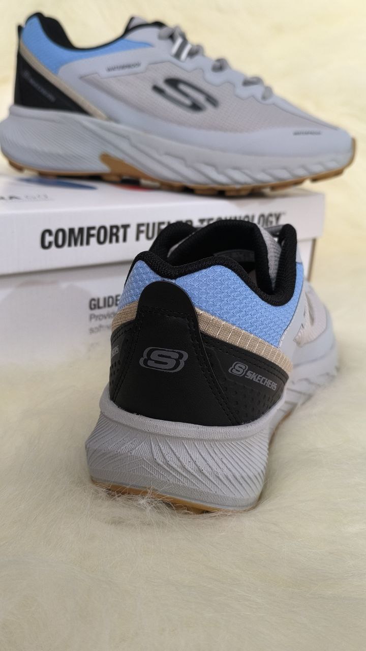 SKECHERS WATERPROOF