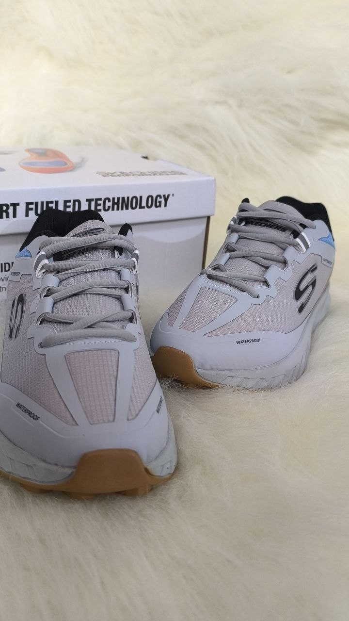 SKECHERS WATERPROOF