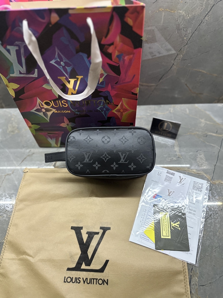 Louis Vuitton Hologram Dark El Çantası