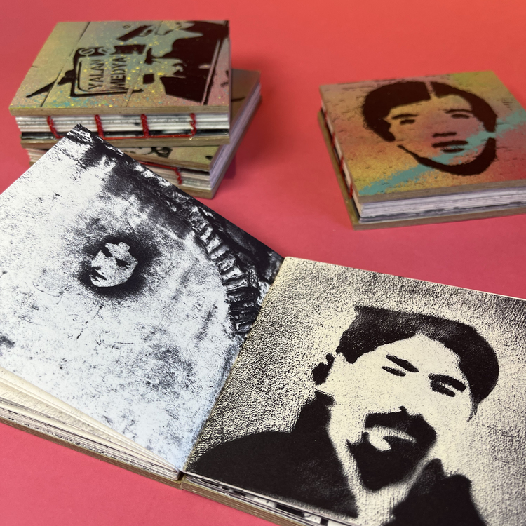 Yüz, Duvar, İstanbul