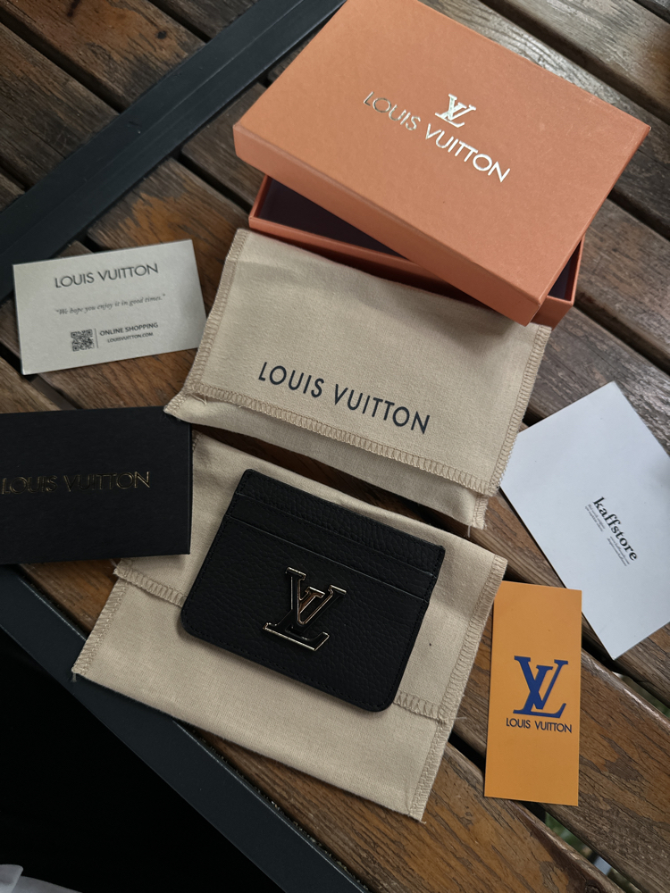 LV Kartlık Siyah %100 HAKİKİ DERİ (KUTULU, TOZ TORBALI)