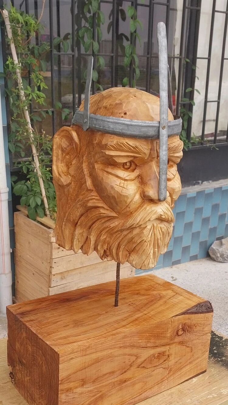 Kral Heykeli