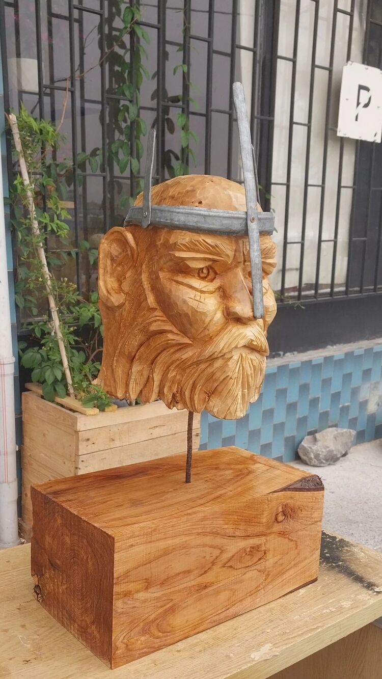Kral Heykeli