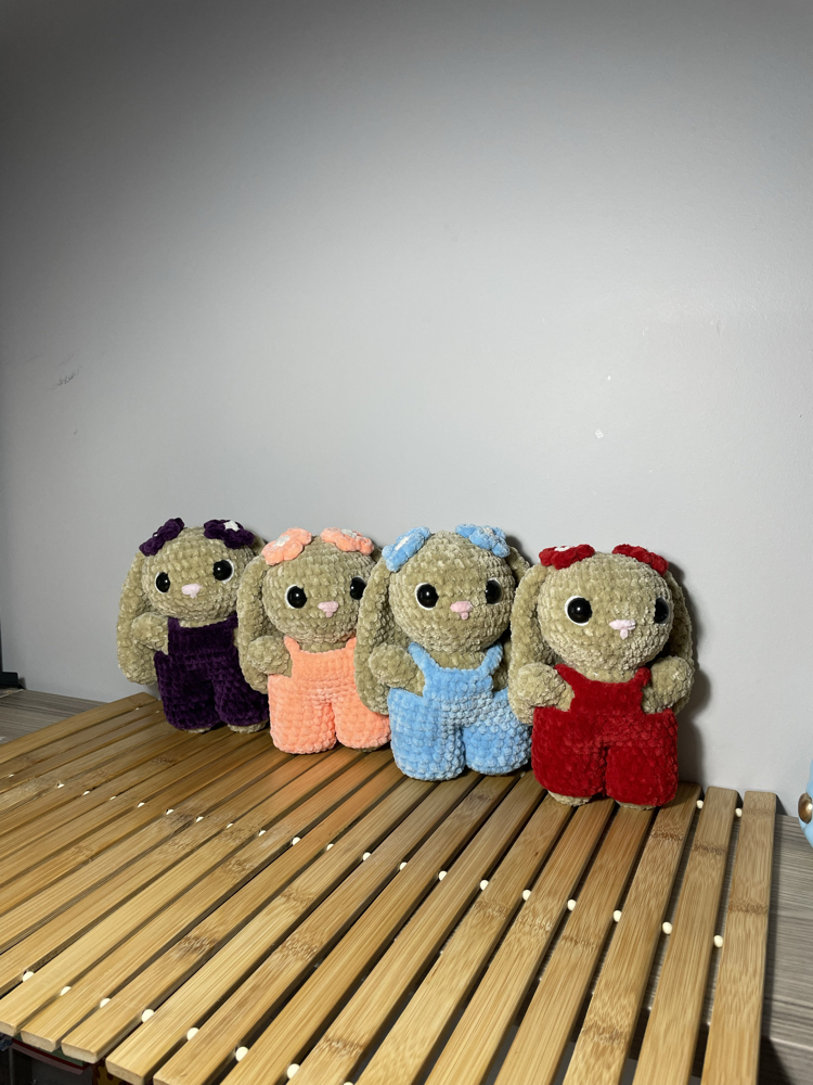 Tulumlu Tavşan Amigurumi