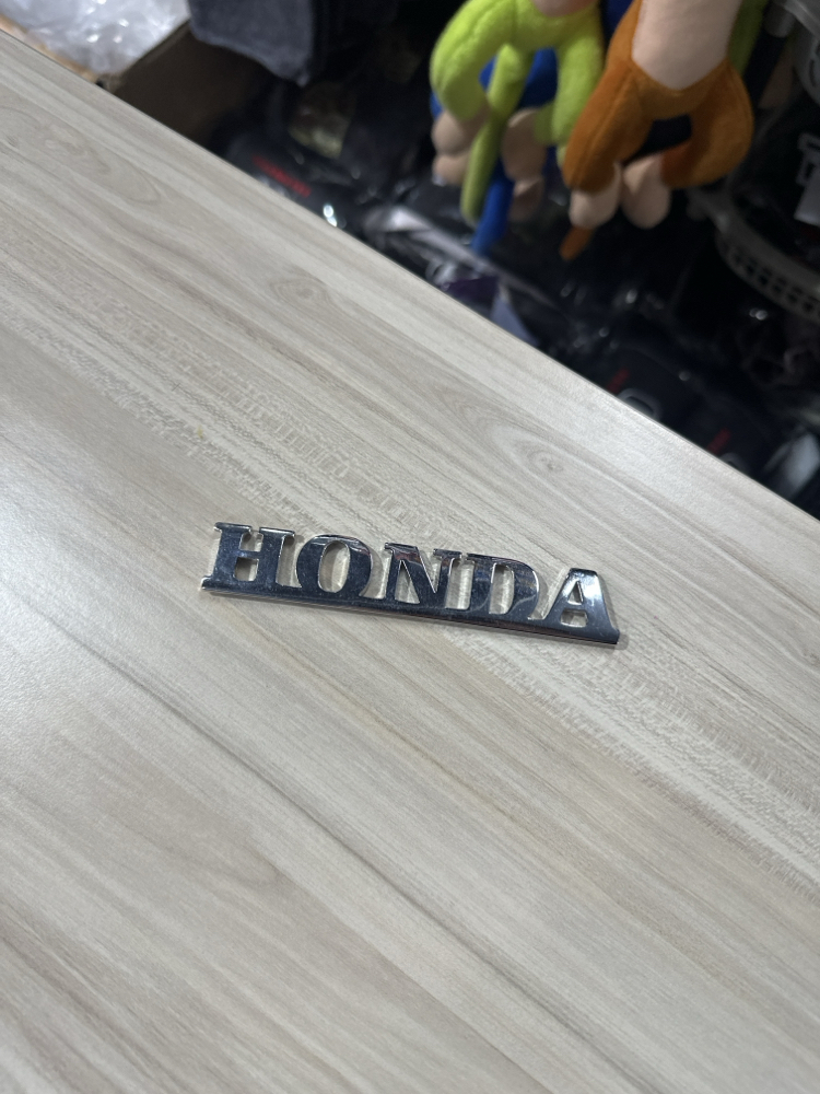 Honda metal yazı 