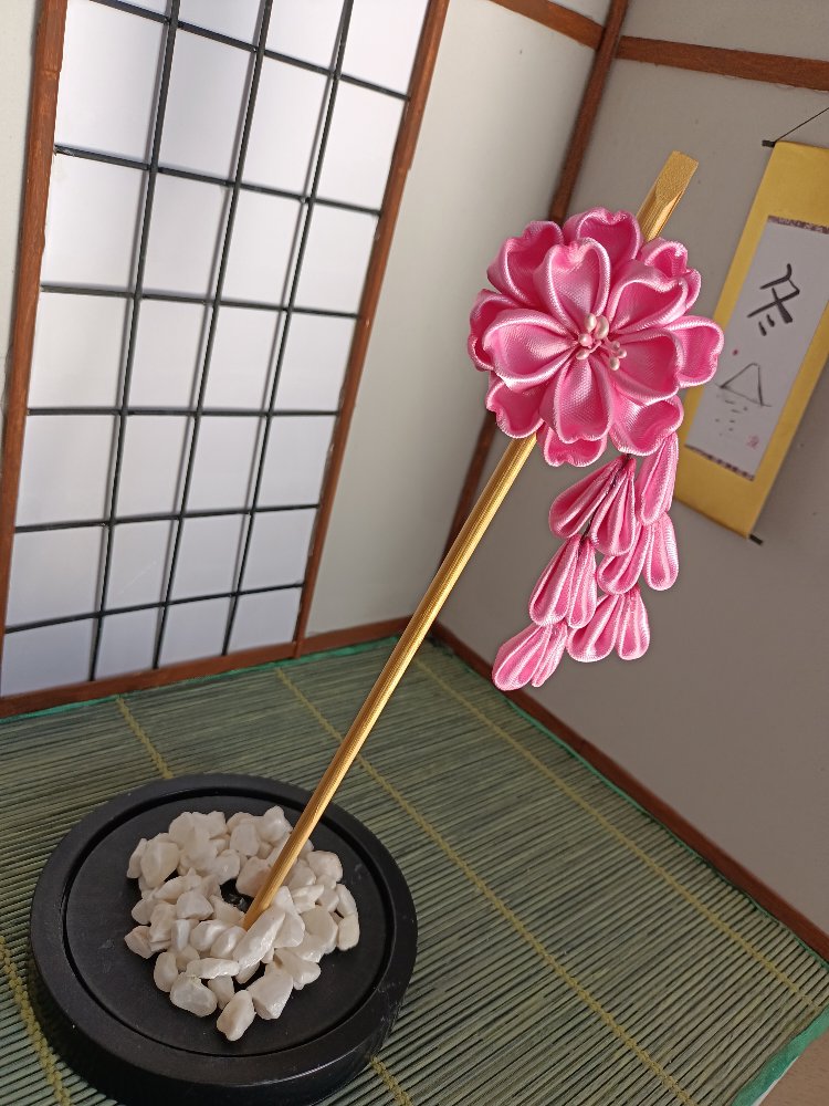 Katmerli Sakura Saç Şişi Pembe