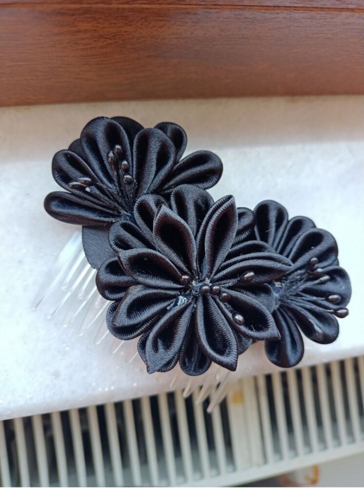 Taraklı Kanzashi Siyah