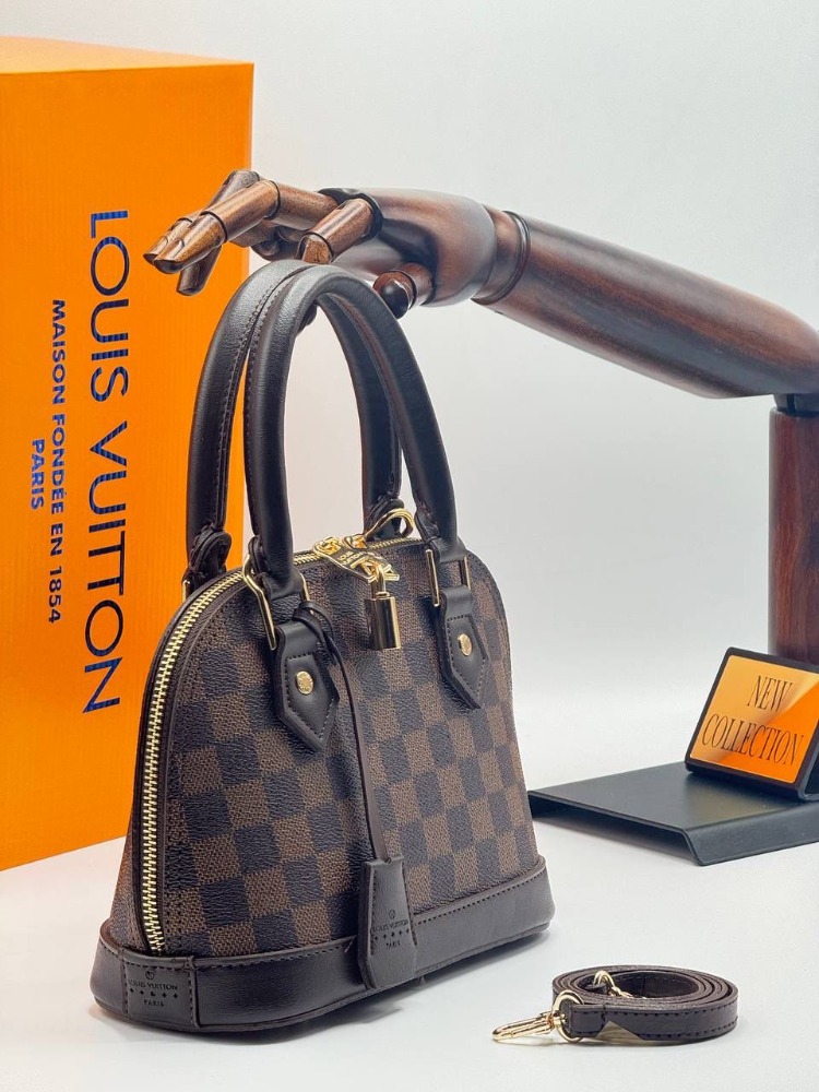LOUIS VUITTON  D MODEL MEDİUM SİZE  