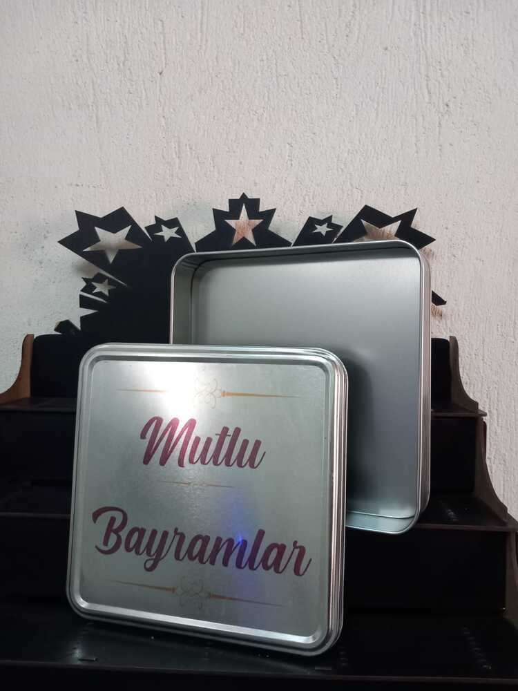 MUTLU BAYRAMLAR YAZILI KARE HEDİYE KUTUSU