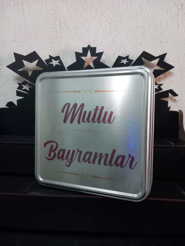 MUTLU BAYRAMLAR YAZILI KARE HEDİYE KUTUSU
