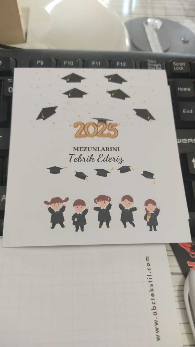 kişiye özel mezuniyet kartı hazırlanır 25 adet 