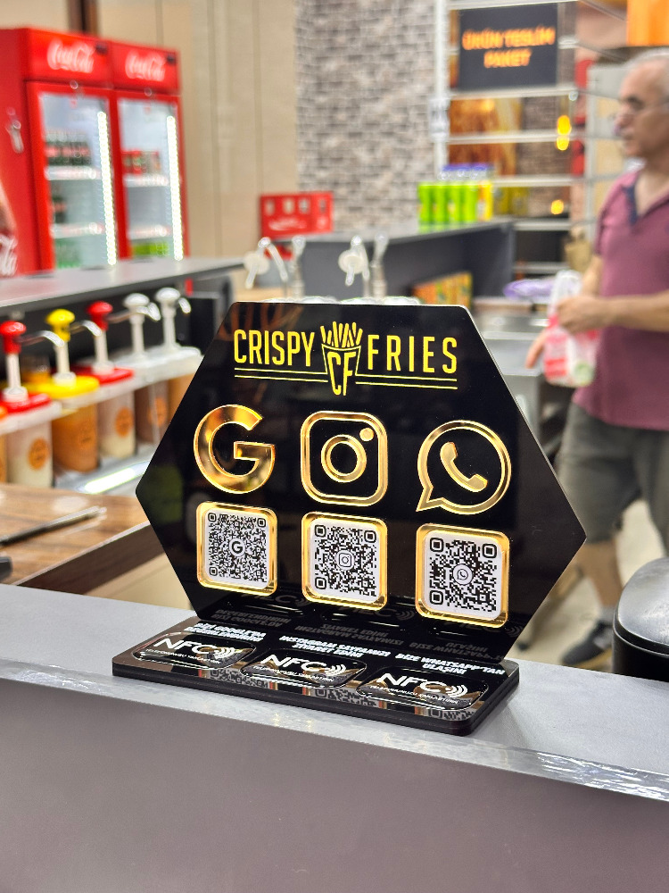 3 QR & NFC Özellikli PleksiGlass Stant Petek Tasarımlı