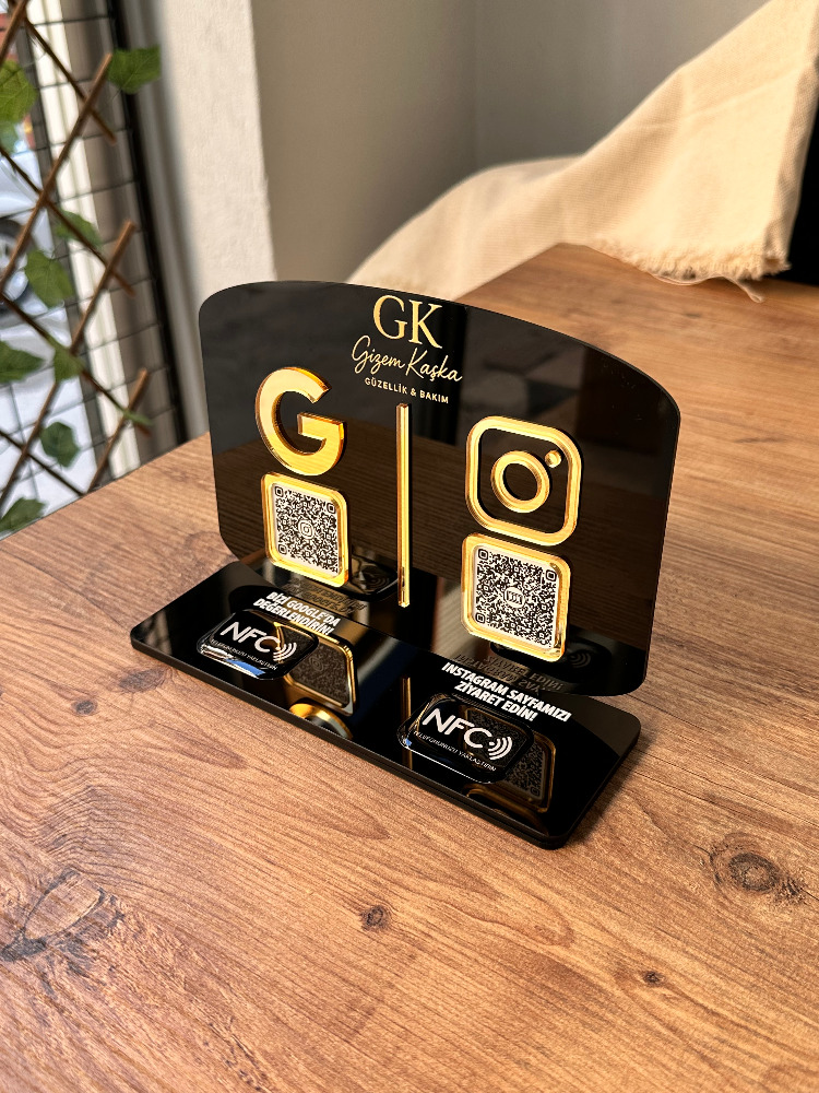 Çift QR & NFC Özellikli PleksiGlass Stant Yatay Oval Tasarımlı