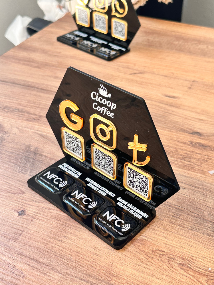 3 QR & NFC Özellikli PleksiGlass Stant Petek Tasarımlı