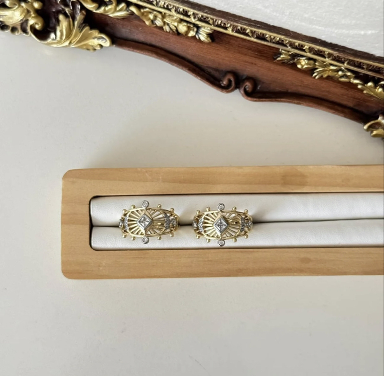Gold Taş Detaylı Etnik Yüzük