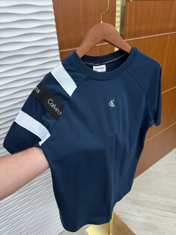 Calvin Klein Omuz Parçalı İthal Lacivert Tişört 