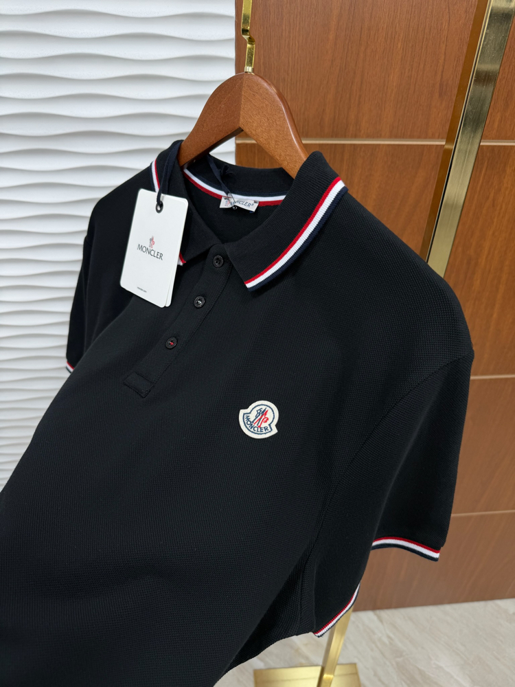 Moncler Omuz Çizgili İthal Polo Yaka
