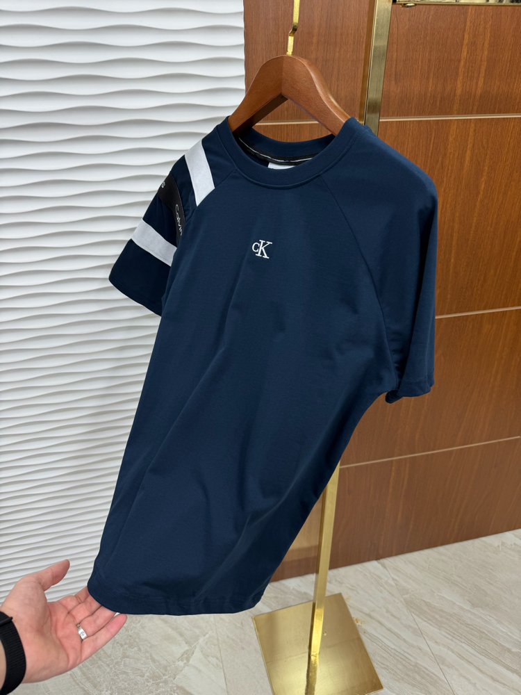 Calvin Klein Omuz Parçalı İthal Lacivert Tişört 