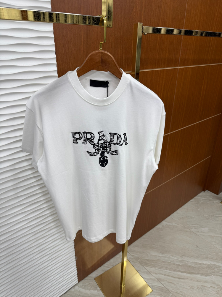 Prada Text Beyaz İthal Tişört