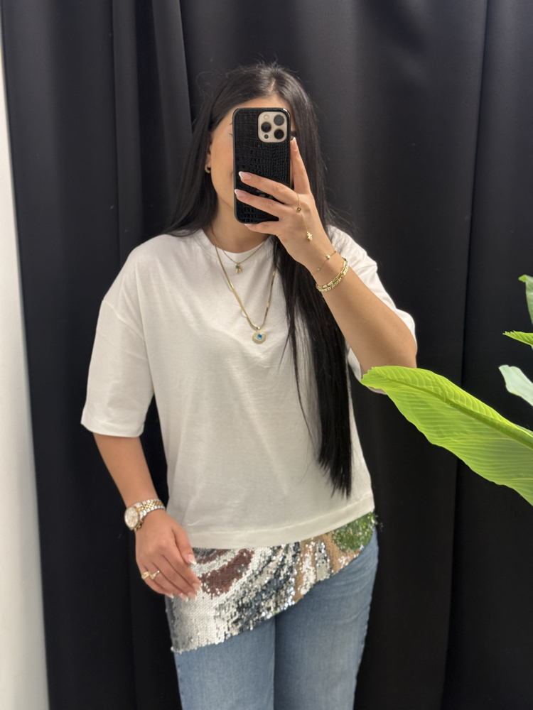Payet Detaylı Tshirt