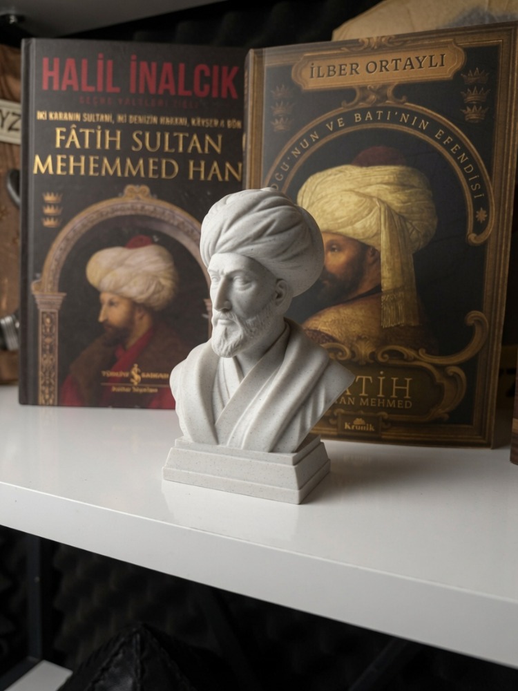 Fatih Sultan Mehmed Büstü