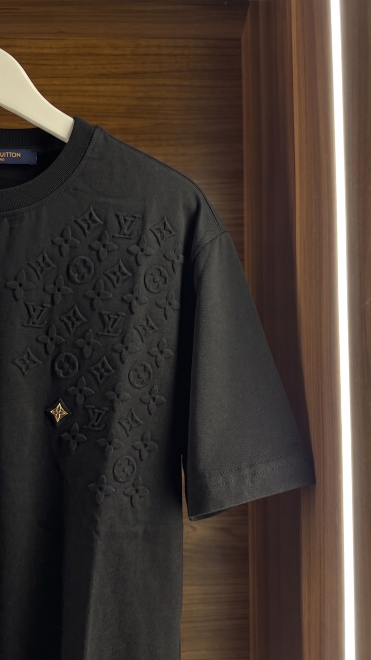 Louis Vuitton ™ Premium T-shirt