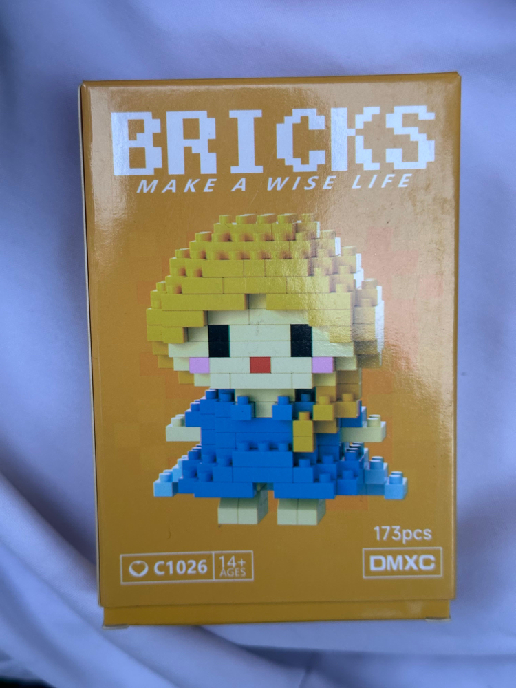 Elsa Bricks 