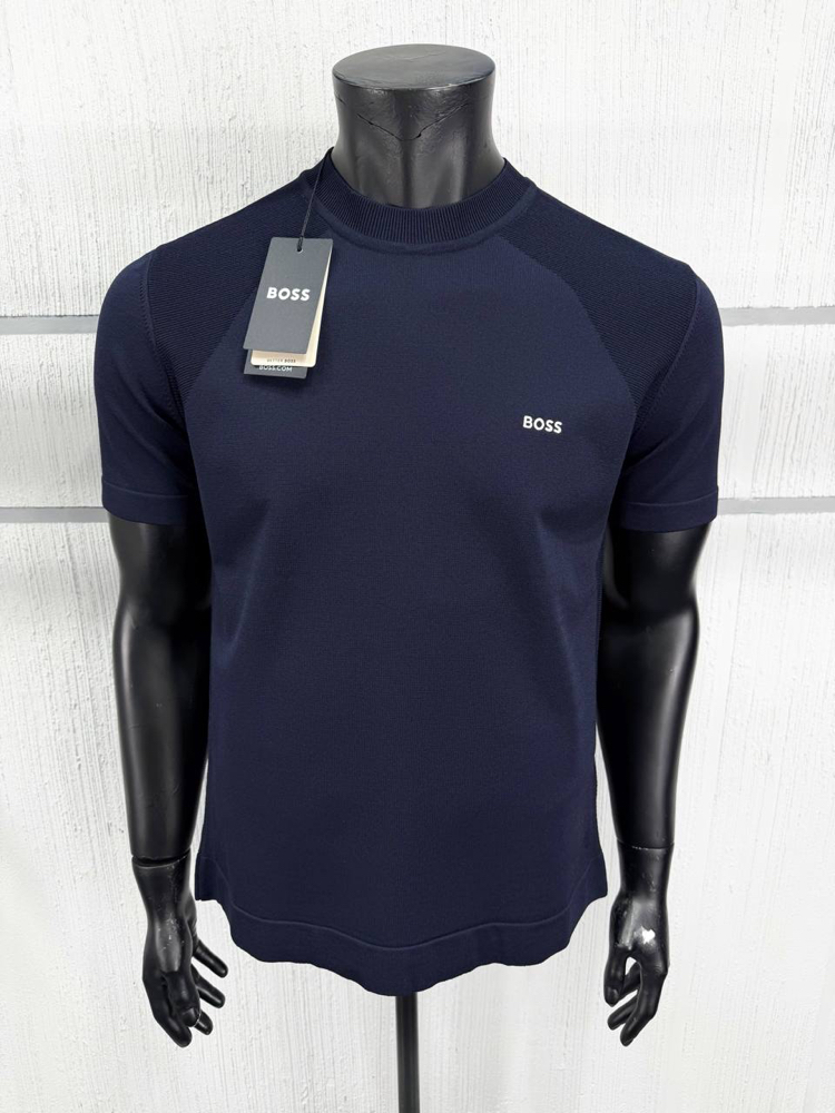 BOSS %100 RAYON KUMAŞ GÖĞÜSTE NAKIŞ DETAYLI