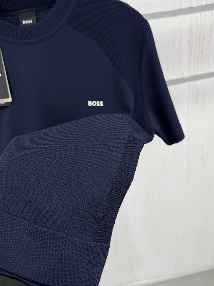 BOSS %100 RAYON KUMAŞ GÖĞÜSTE NAKIŞ DETAYLI