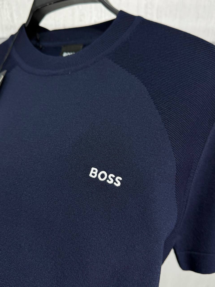 BOSS %100 RAYON KUMAŞ GÖĞÜSTE NAKIŞ DETAYLI