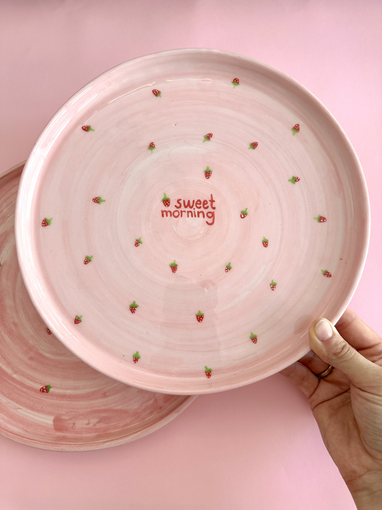 Sweet Morning Çilek Desenli El Yapımı Seramik Tabak
