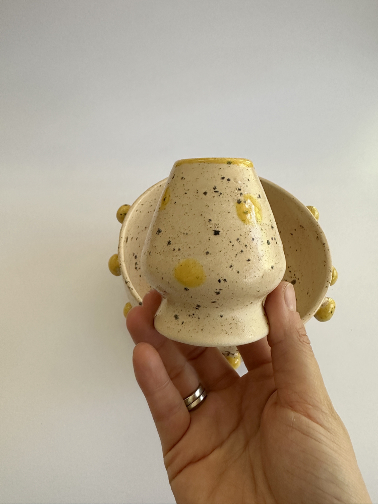 Lemon Bloom Matcha Seti – El Yapımı Seramik Matcha Kasesi ve Whisk Tutucu