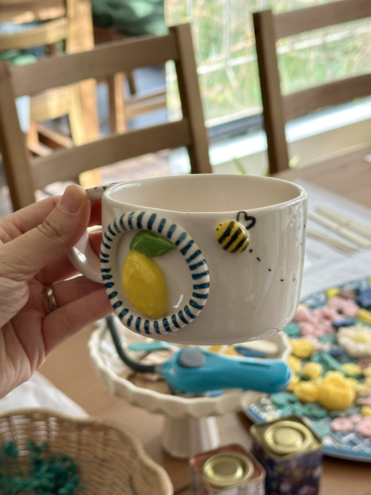 Limon & Arı Detaylı El Yapımı Seramik Kupa