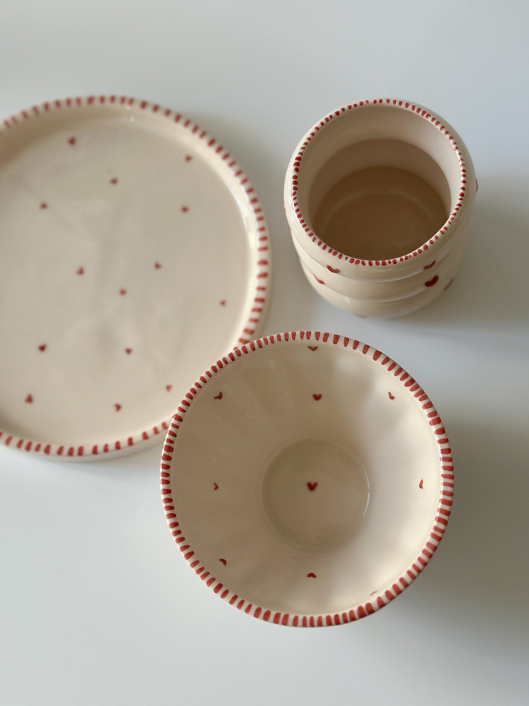 Minik Kalpler Tabak & Bardak & Kase Set 