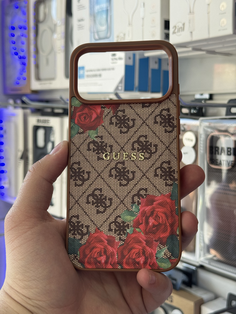 GUESS YAZ SERİSİ İPHONE MODELLERİ