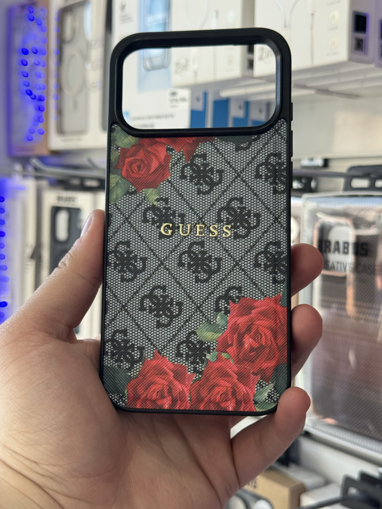 GUESS YAZ SERİSİ İPHONE MODELLERİ